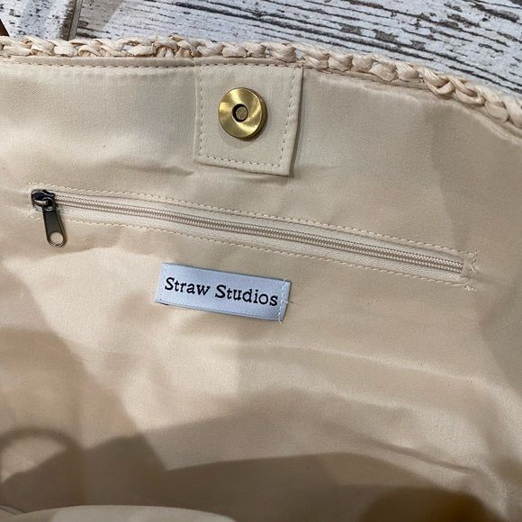 STRAW STUDIOS tote!🇺🇸patriotic and practical! Inside is fully lined w/pockets! - Picture 6 of 11